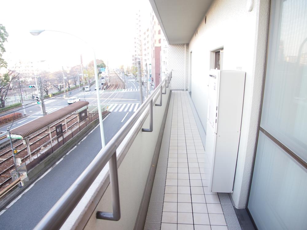 Balcony. Local (12 May 2013) Shooting