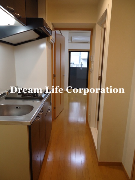 Other room space. ※ In fact the we use the photos in the same building may be different