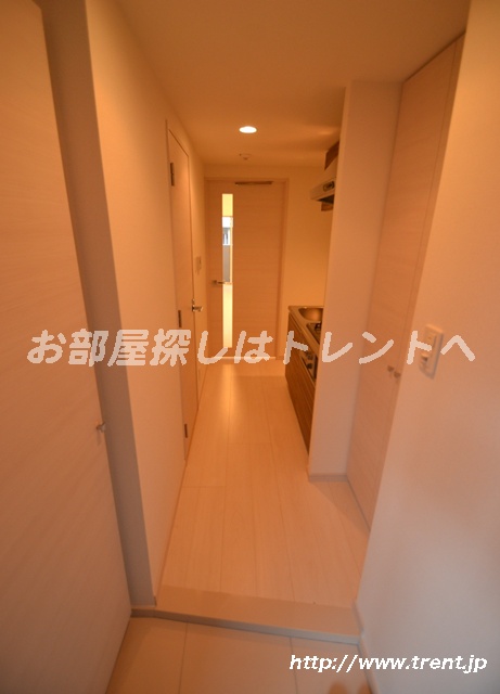 Entrance. It is a photograph of the first floor of 1K type of the same building. Please see for reference.
