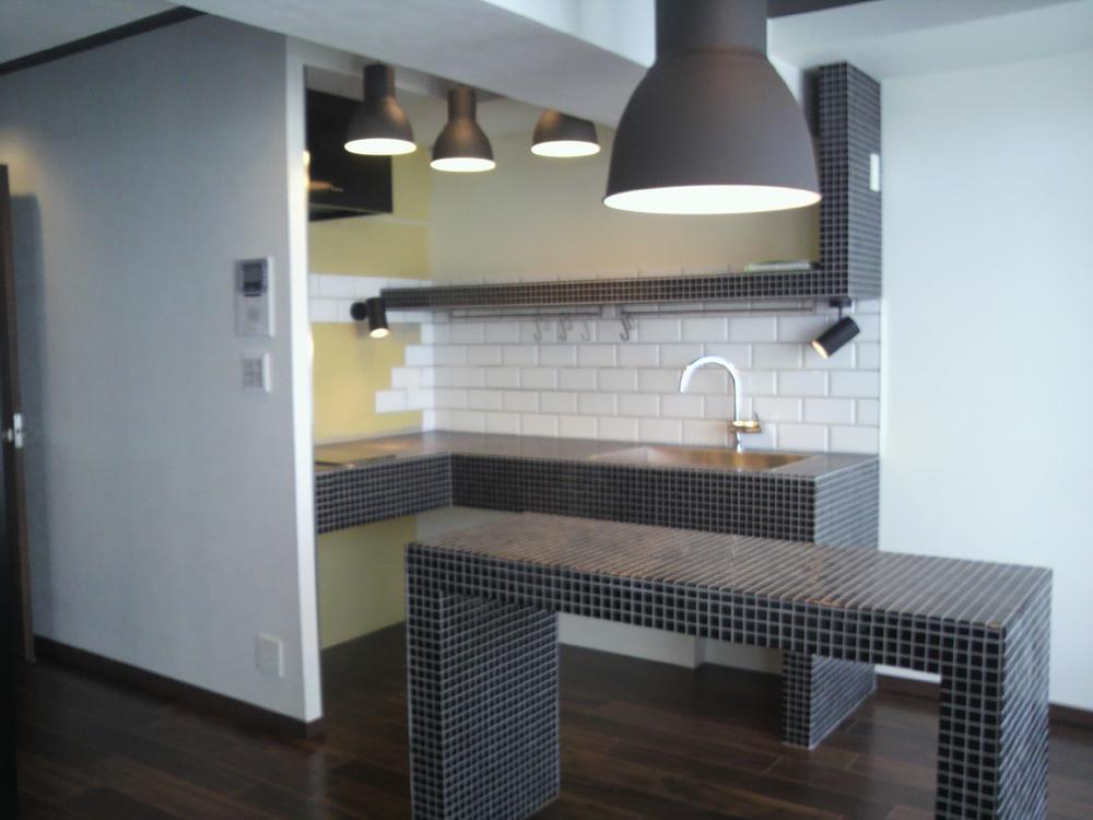 Kitchen. Indoor (12 May 2013) Shooting