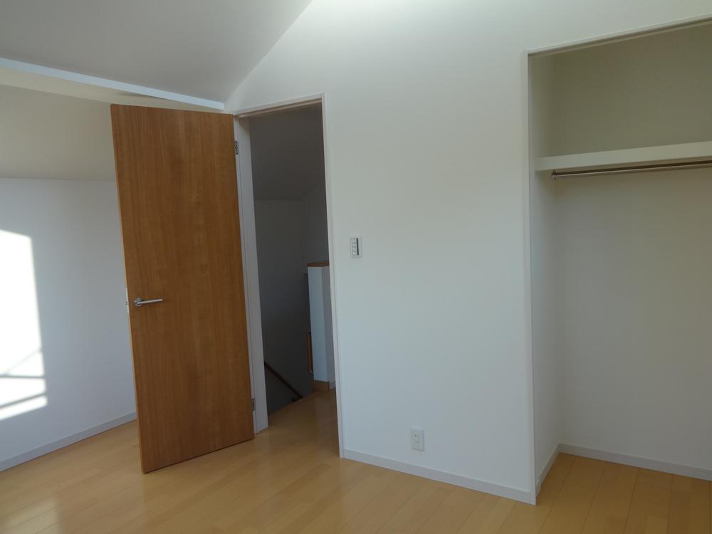 Non-living room. Indoor (12 May 2013) Shooting