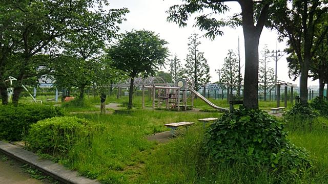 park. 773m until Ochiai Central Park