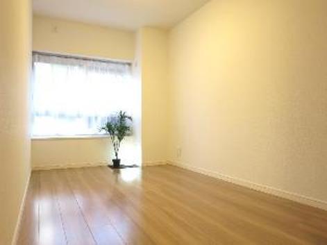 Same specifications photos (living)