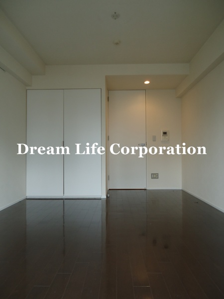 Other room space. ※ In fact the we use the photos in the same building may be different