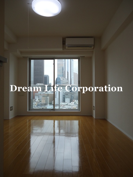 Other room space. ※ In fact the we use the photos in the same building may be different