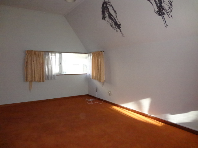 Other room space