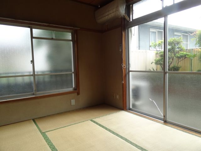 Living and room