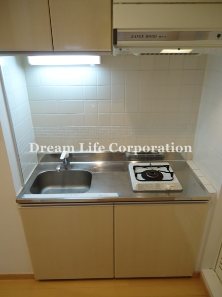 Kitchen. ※ In fact the we use the photos in the same building may be different.