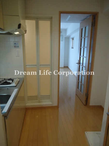 Other room space. ※ In fact the we use the photos in the same building may be different.