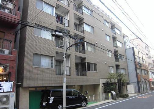 Local appearance photo. It is within a 10-minute walk of each of the multiple routes available