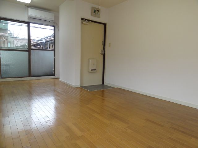 Living and room