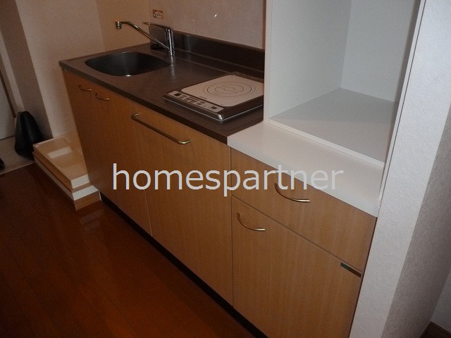 Kitchen. F.