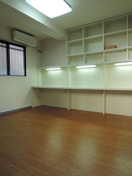 Living and room