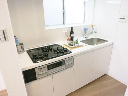 Kitchen. ~ Already the new interior renovation ~ System kitchen of state-of-the-art amenities