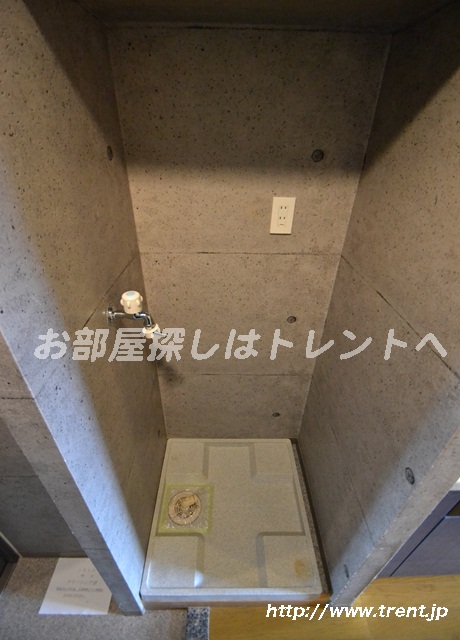 Other Equipment. It is a photograph of 1K type of the same building the seventh floor. Please see for reference.