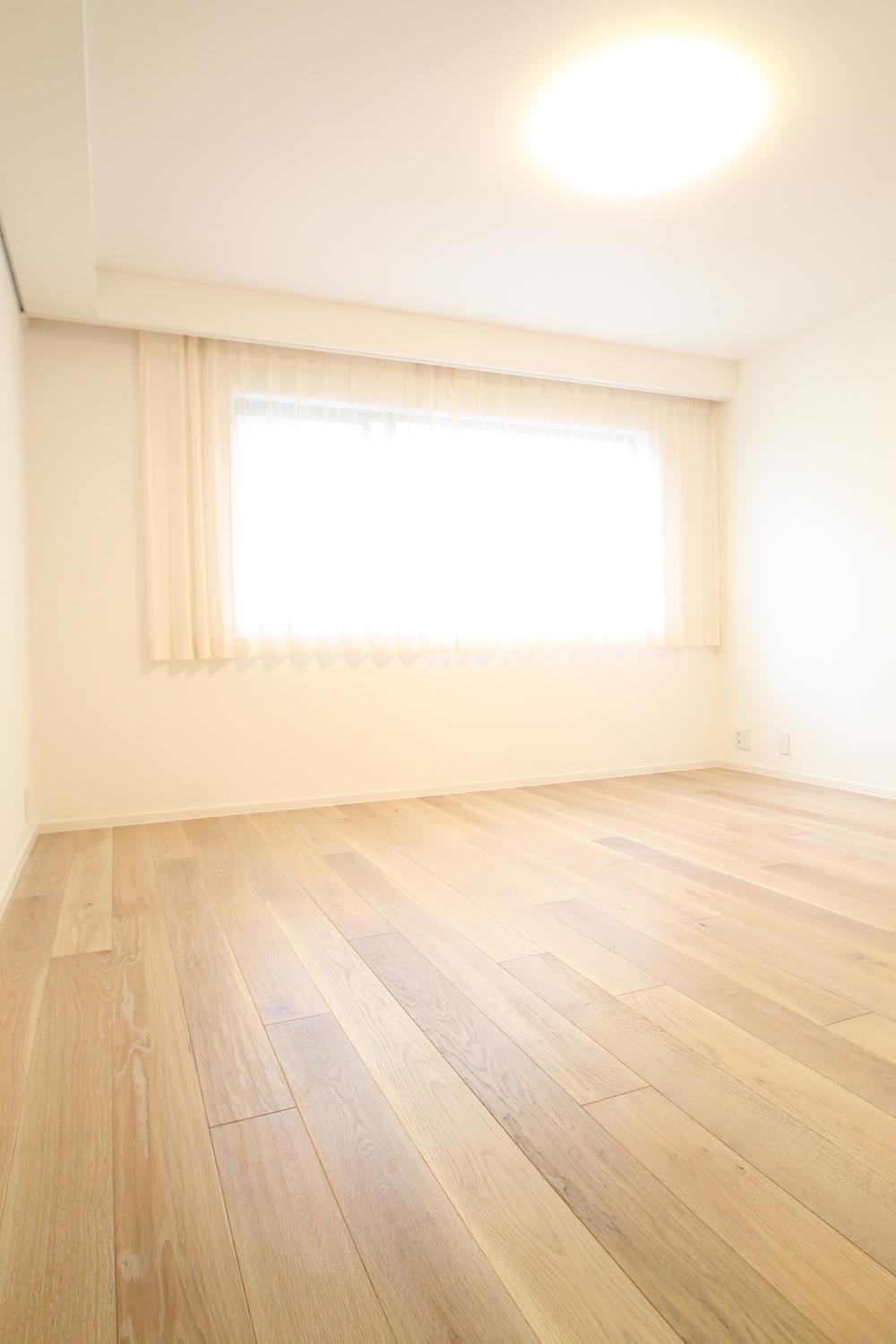 Non-living room. Also ensure the size of the room each room!