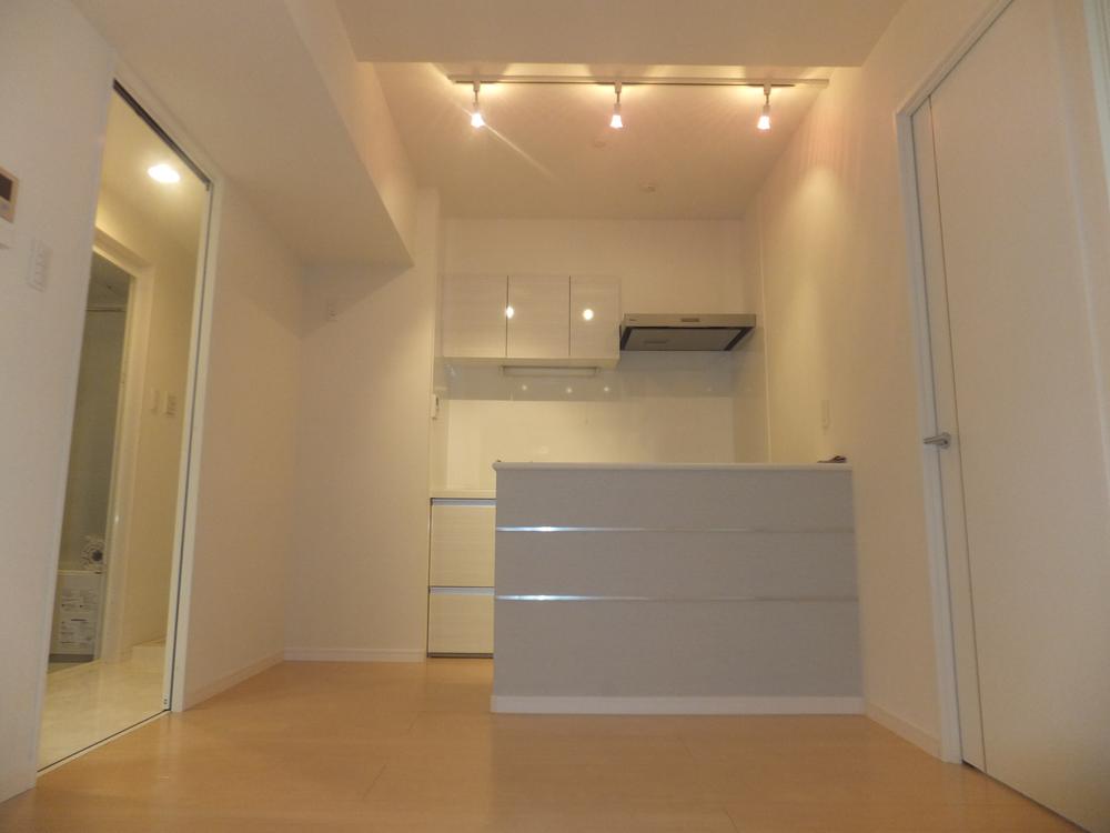 Living. Seller example of construction (other property photos)