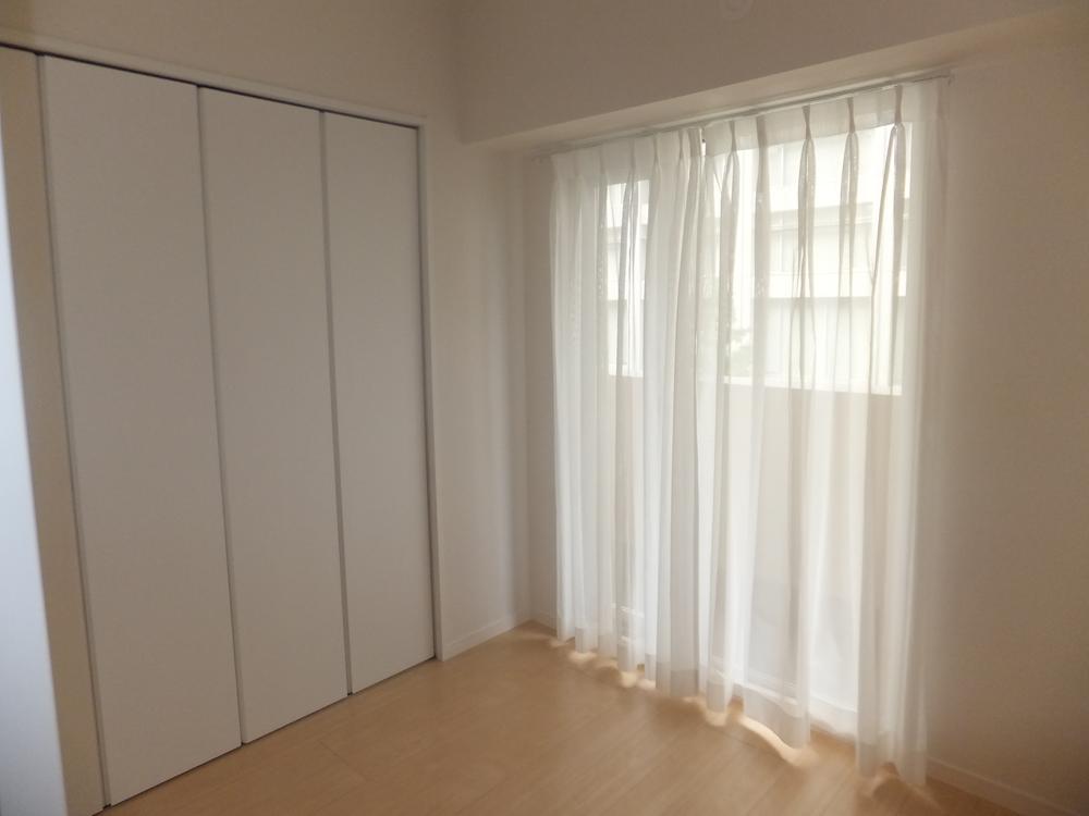 Non-living room. Seller example of construction (other property photos)