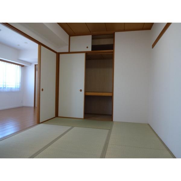 Non-living room. Japanese style room
