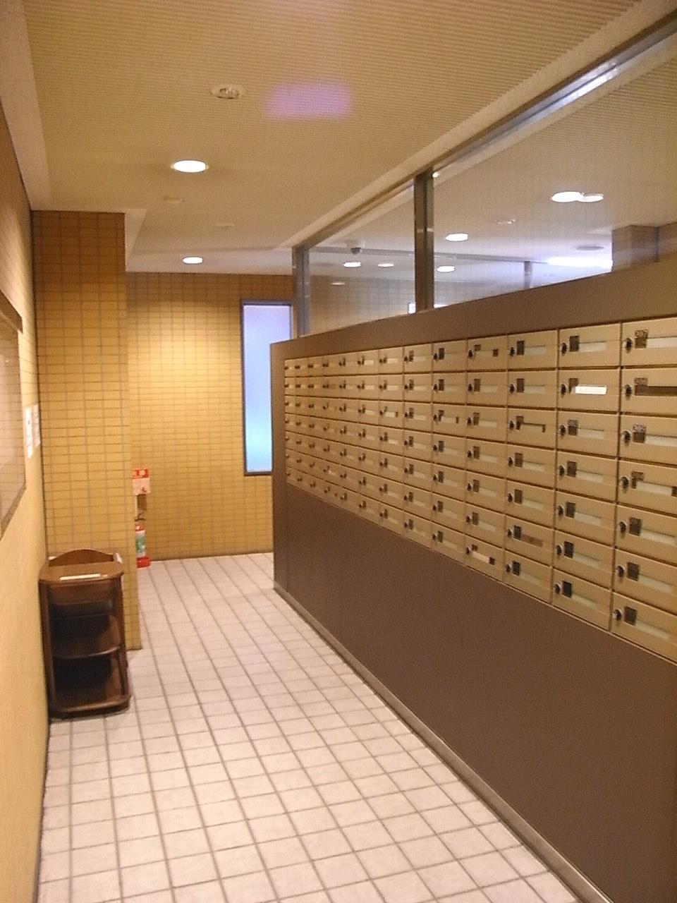 Other common areas. Set post