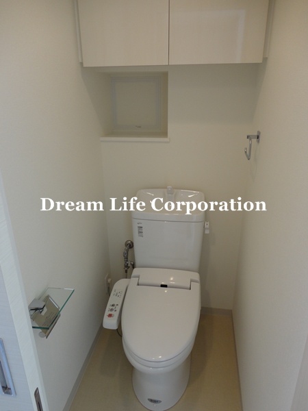 Toilet. ※ In fact the we use the photos in the same building may be different.
