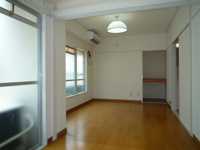 Living and room
