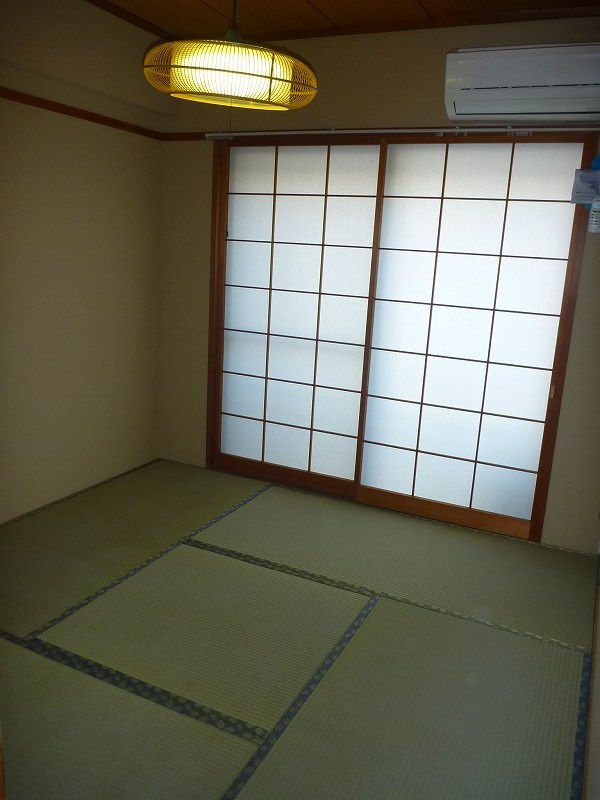 Living and room
