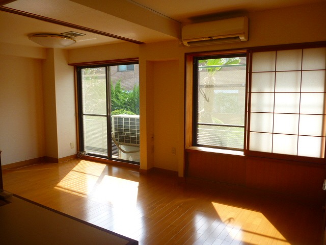 Living and room