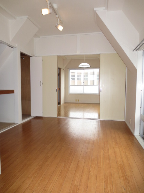 Living and room