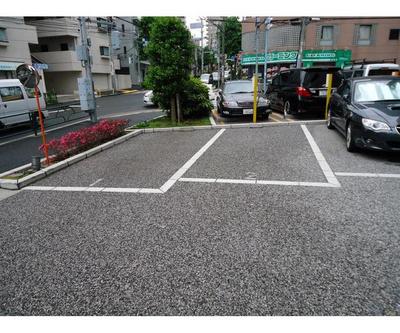 Parking lot