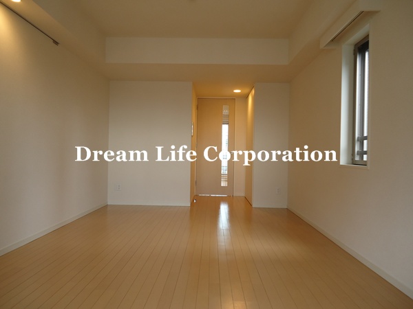 Other room space. ※ In fact the we use the photos in the same building may be different