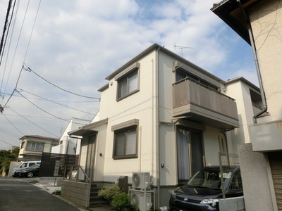 Building appearance. Popular Maisonette