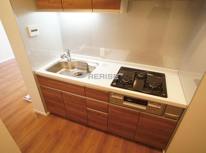 Kitchen. Woodgrain of kitchen