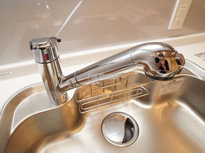 Kitchen. Water purifier is a built-in system kitchen