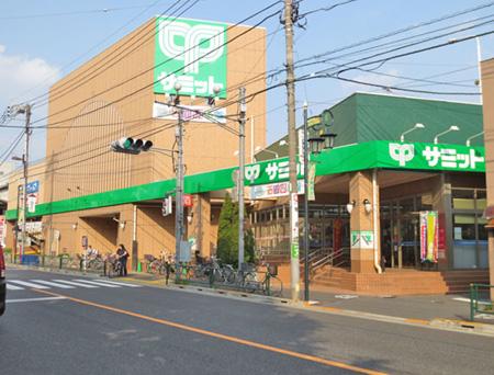Supermarket. 660m to Summit Naritahigashi shop