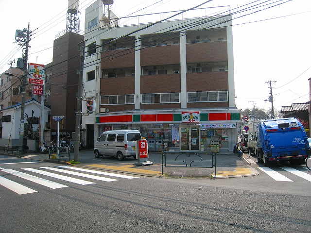 Convenience store. Thanks Suginami Waseda street store up to (convenience store) 322m