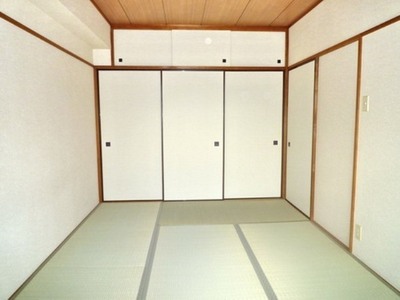Receipt. Armoire ・ Japanese-style room