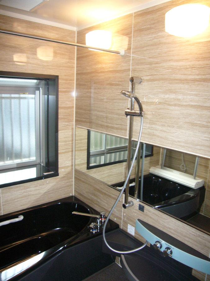 Same specifications photo (bathroom). The stylish bathroom has a reputation.