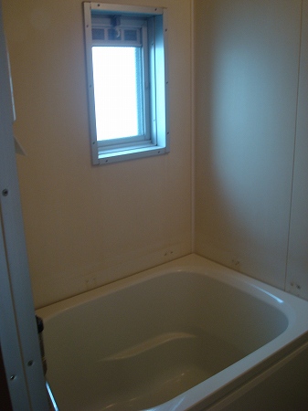 Bath. Ventilation because there is a small window ・ In daylight! 