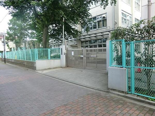Junior high school. 440m to Suginami Ward Koenji Junior High School
