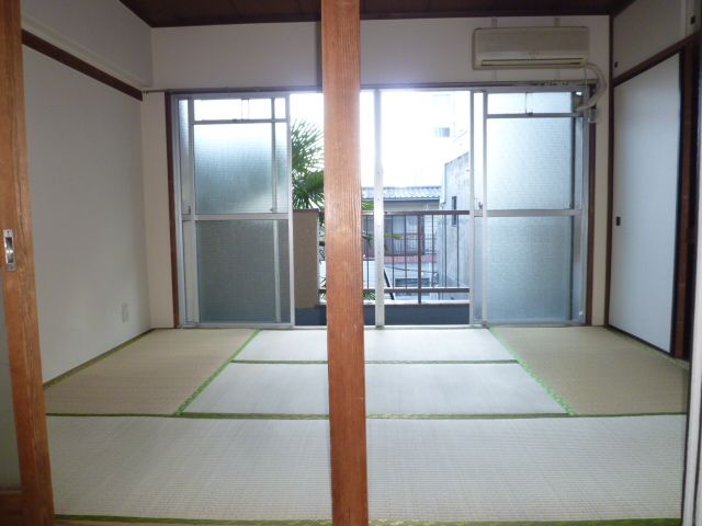 Living and room. Room of calm Japanese-style room