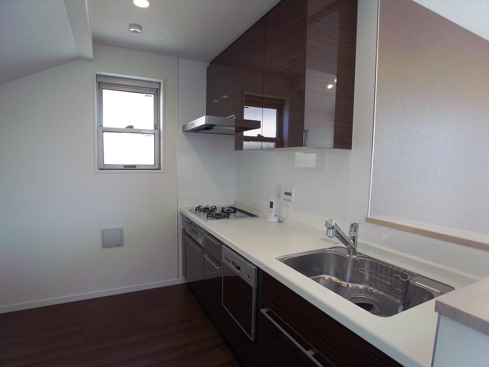 Same specifications photo (kitchen)