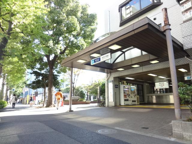 station. 80m to the east, Koenji Station
