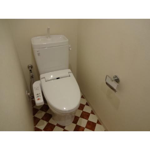 Toilet