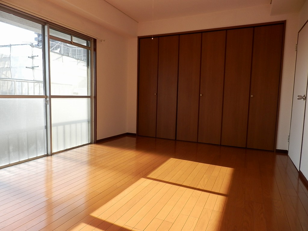 Other room space. The window is large, bright room