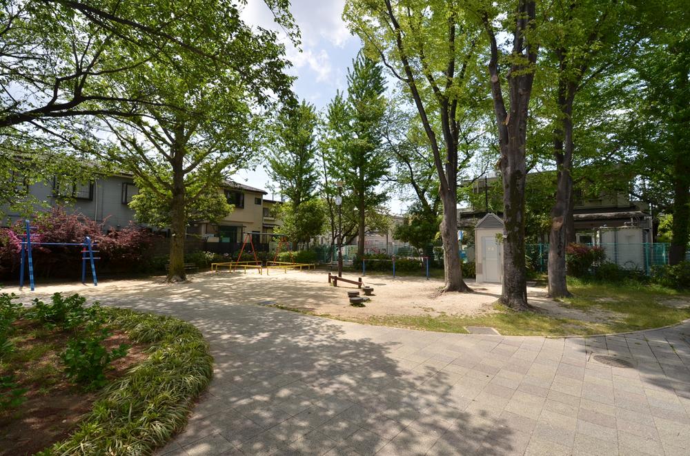 park. 380m until Izumi children amusement  ※ Walk a fraction of the articles and is calculated in 1 minute = 80m.  ※ Surrounding environment photo of me is what was taken in April 2013. 