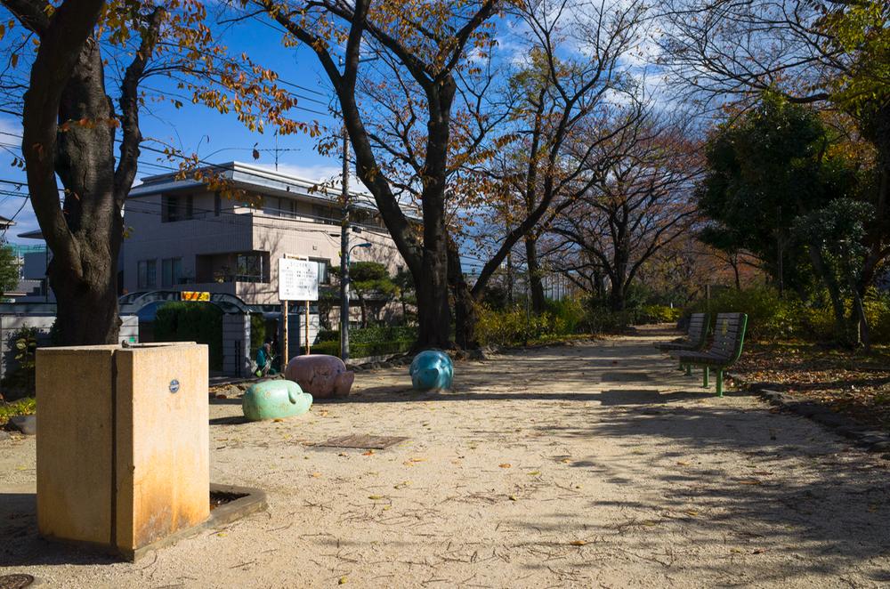 Other. Tamagawa until the second park 100m (1 min.)