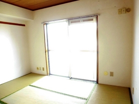 Living and room. Japanese-style room 6 quires