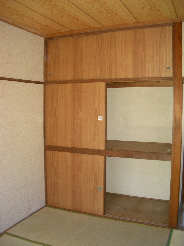 Living and room. Storage between 1! 