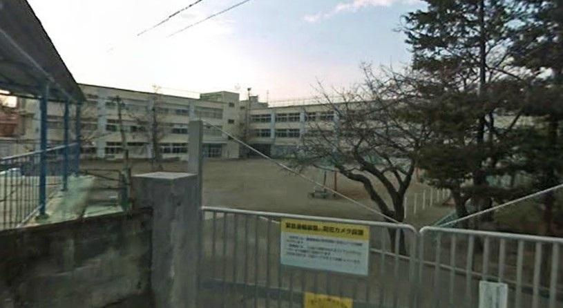 Primary school. 353m to Suginami Ward Suginami eighth elementary school